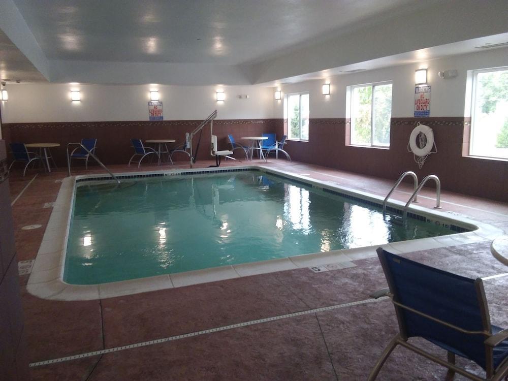 Holiday Inn Express Belle Vernon Luaran gambar